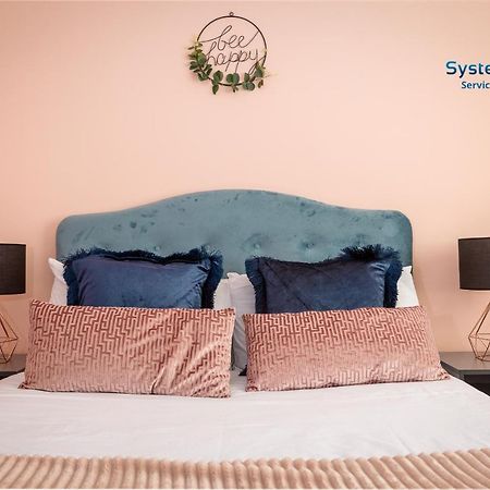 Syster Properties Serviced Accommodation Leicester 5 Bedroom House Glen View מראה חיצוני תמונה