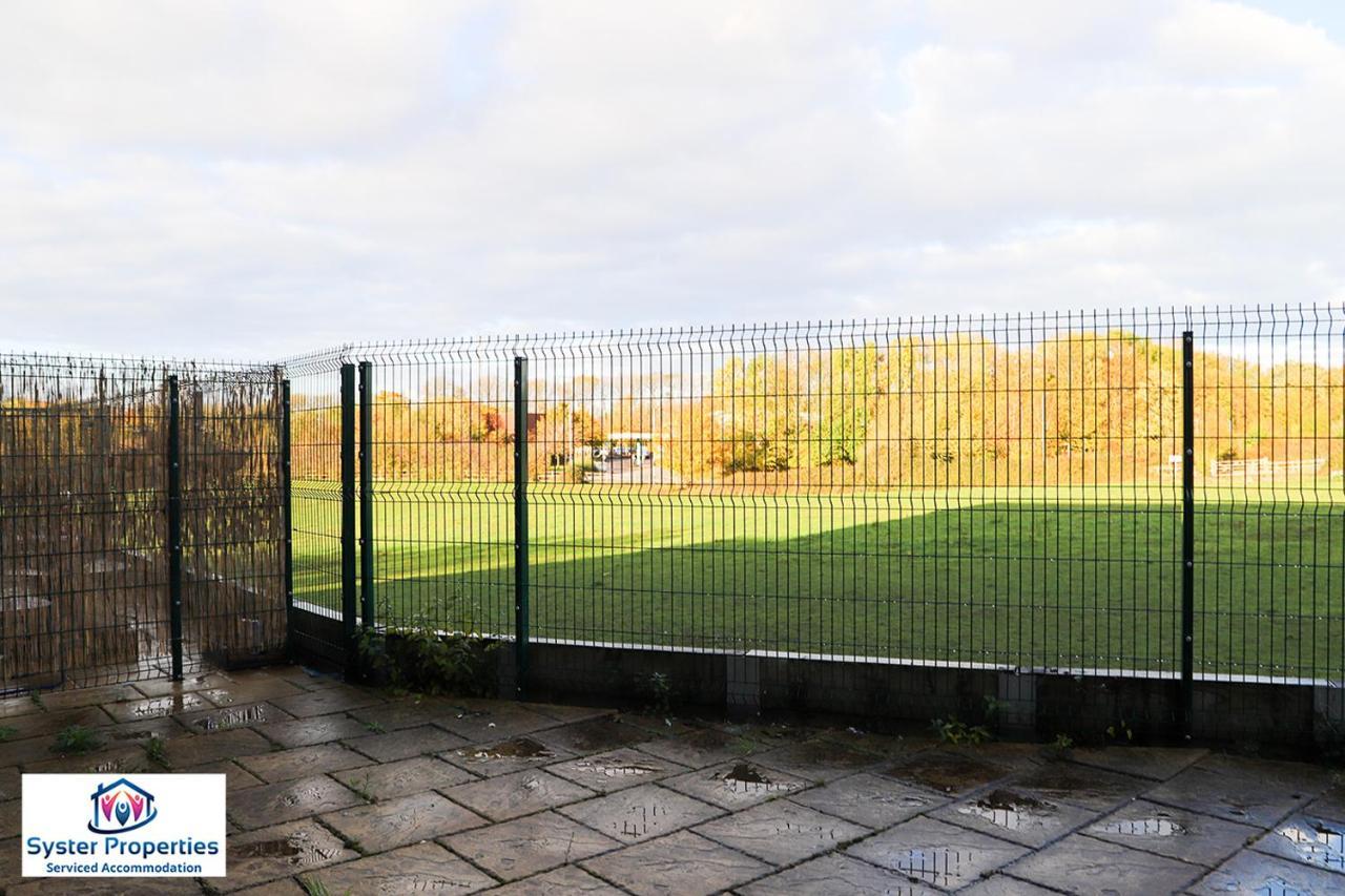 Syster Properties Serviced Accommodation Leicester 5 Bedroom House Glen View מראה חיצוני תמונה