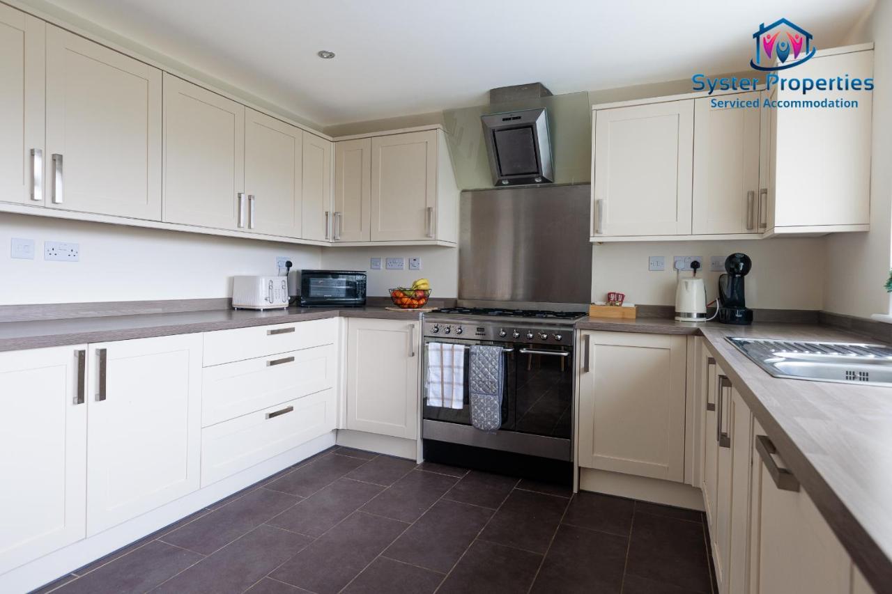Syster Properties Serviced Accommodation Leicester 5 Bedroom House Glen View מראה חיצוני תמונה