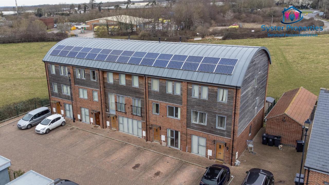 Syster Properties Serviced Accommodation Leicester 5 Bedroom House Glen View מראה חיצוני תמונה